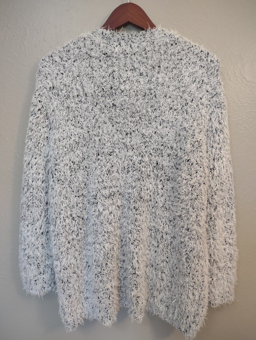 Kensie Open Front Fuzzy Eyelash Knit Cardigan Sweater Grey Black Women's Medium - Picture 11 of 14